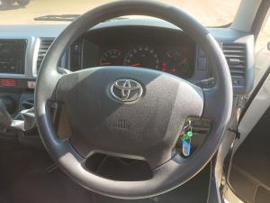 Toyota Hiace 2.5D-4D bus 14-seater GL - Image 12