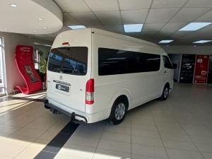 Toyota Hiace 2.5D-4D bus 14-seater GL - Image 2