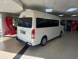 Toyota Hiace 2.5D-4D bus 14-seater GL - Image 4
