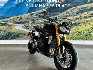 Triumph Speed Triple 1200 RS - Image 2