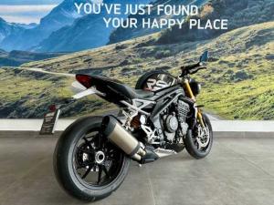 Triumph Speed Triple 1200 RS - Image 3