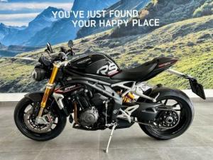 Triumph Speed Triple 1200 RS - Image 4