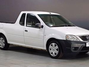 2022 Nissan NP200 1.6i safety pack (aircon)