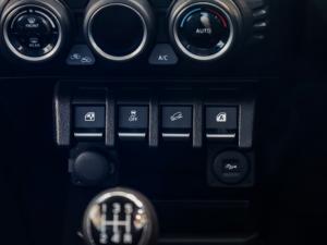 Suzuki Jimny 1.5 GLX AllGrip 3-door manual - Image 7