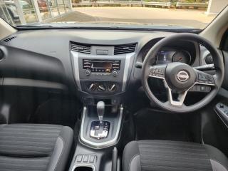 Nissan Navara 2.5DDTi double cab SE Plus auto