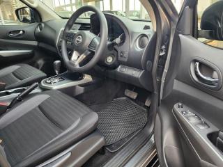 Nissan Navara 2.5DDTi double cab SE Plus auto