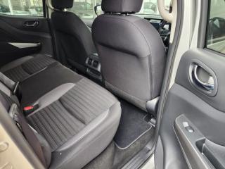 Nissan Navara 2.5DDTi double cab SE Plus auto