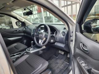 Nissan Navara 2.5DDTi double cab SE Plus auto