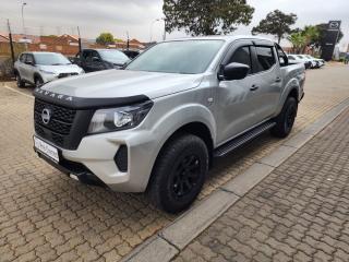 Nissan Navara 2.5DDTi double cab SE Plus auto