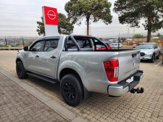 Nissan Navara 2.5DDTi double cab SE Plus auto