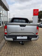 Nissan Navara 2.5DDTi double cab SE Plus auto