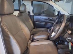 Nissan Navara 2.5DDTi single cab XE - Image 6