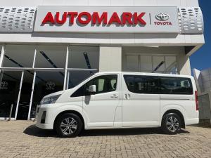 Toyota Quantum 2.8 LWB bus 11-seater GL - Image 11