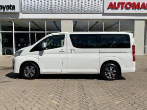 Toyota Quantum 2.8 LWB bus 11-seater GL - Image 12