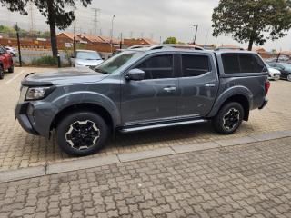 Nissan Navara 2.5DDTi double cab LE