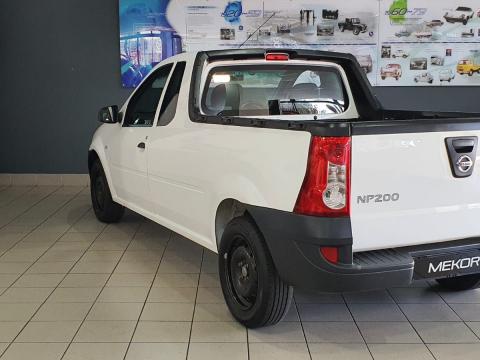 Image Nissan NP200 1.6i safety pack (aircon)