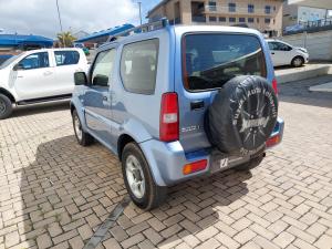 Suzuki Jimny 1.3 - Image 12