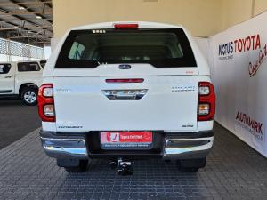 Toyota Hilux 2.8GD-6 48V double cab 4x4 Raider - Image 5