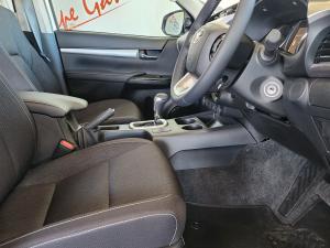 Toyota Hilux 2.8GD-6 48V double cab 4x4 Raider - Image 12