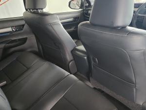 Toyota Hilux 2.8GD-6 48V double cab 4x4 Legend - Image 11
