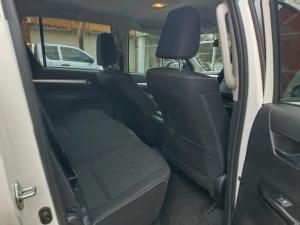 Toyota Hilux 2.8GD-6 48V double cab 4x4 Raider - Image 8