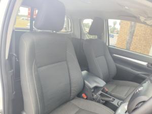 Toyota Hilux 2.4GD-6 Xtra cab Raider auto - Image 22