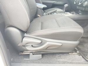 Toyota Hilux 2.4GD-6 Xtra cab Raider auto - Image 24