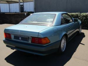 Mercedes-Benz SL 500 automatic - Image 12