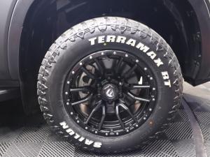 Volkswagen Amarok 2.0TDI double cab Life 4Motion auto - Image 7