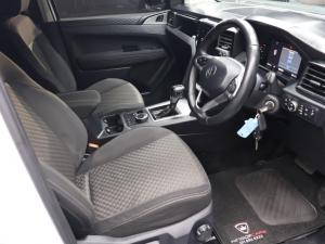 Volkswagen Amarok 2.0TDI double cab Life 4Motion auto - Image 9