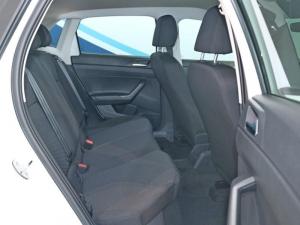 Volkswagen Polo hatch 1.0TSI Life manual - Image 10