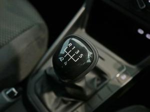 Volkswagen Polo hatch 1.0TSI Life manual - Image 21