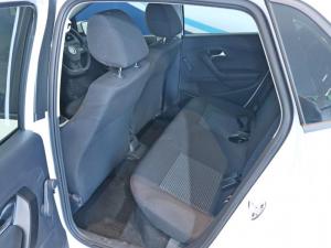 Volkswagen Polo Vivo hatch 1.6 Comfortline auto - Image 13