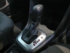 Volkswagen Polo Vivo hatch 1.6 Comfortline auto - Image 20