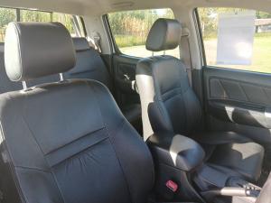 Toyota Hilux 3.0D-4D double cab 4x4 Raider Legend 45 auto - Image 17