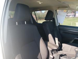 Toyota Hilux 2.8GD-6 double cab 4x4 Raider - Image 15