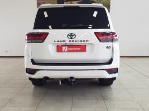Toyota Land Cruiser 300 3.5T ZX - Image 5