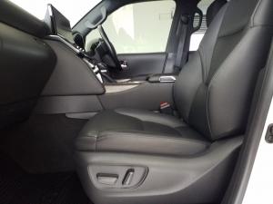 Toyota Land Cruiser 300 3.5T ZX - Image 7