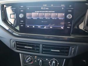 Volkswagen Polo hatch 1.0TSI Life manual - Image 10