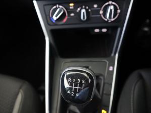 Volkswagen Polo hatch 1.0TSI Life manual - Image 13