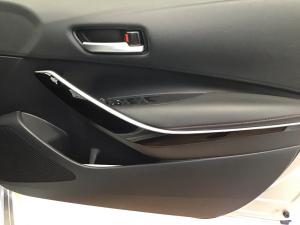 Toyota Corolla 1.8 Hybrid XS - Image 13
