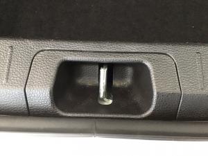 Toyota Corolla 1.8 Hybrid XS - Image 17