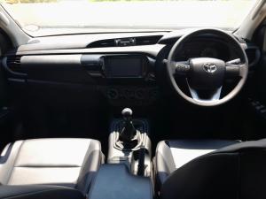 Toyota Hilux 2.4GD-6 double cab 4x4 SR - Image 8