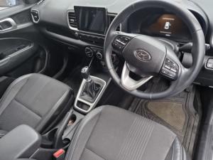 Hyundai Venue 1.0T Fluid manual - Image 8