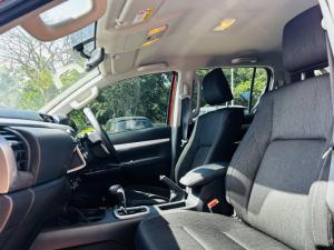 Toyota Hilux 2.8GD-6 double cab 4x4 Raider auto - Image 6