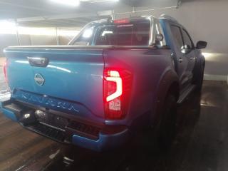 Nissan Navara 2.5DDTi double cab LE Plus