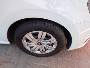 Volkswagen Polo Vivo hatch 1.4 Trendline - Image 10