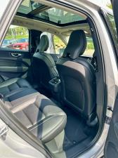 Volvo XC60 B5 AWD Plus Bright - Image 13