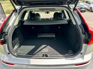 Volvo XC60 B5 AWD Plus Bright - Image 14