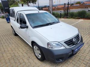 2023 Nissan NP200 1.6i safety pack (aircon)